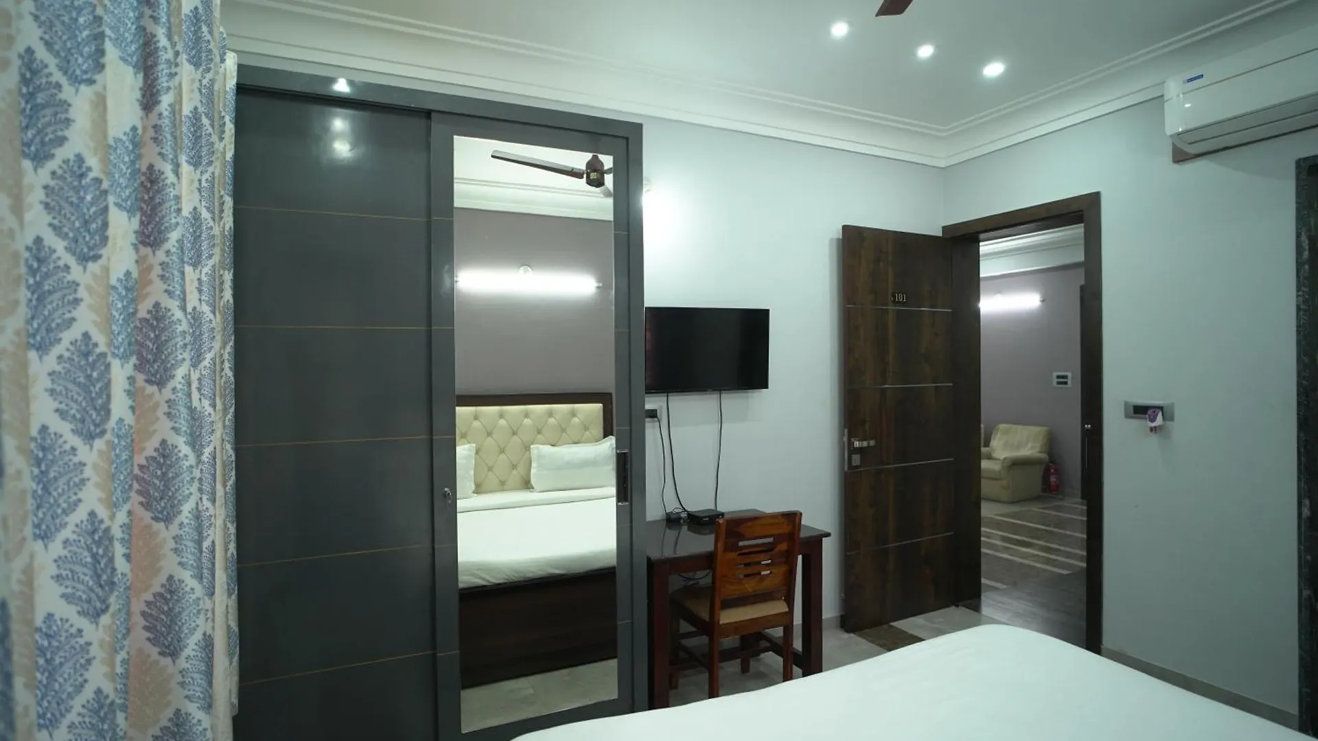 Lakeside Bliss Homestay Udaipur Pensionat